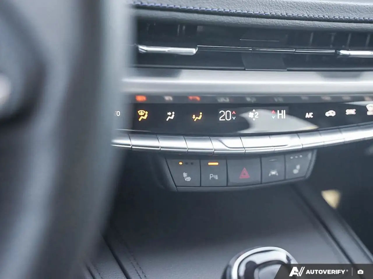 Cadillac XT4 снимка Cadillac XT4