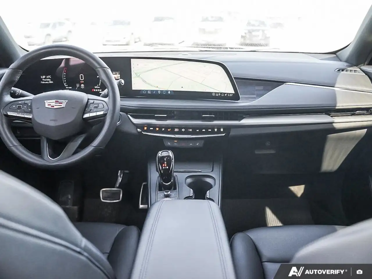 Cadillac XT4 снимка Cadillac XT4