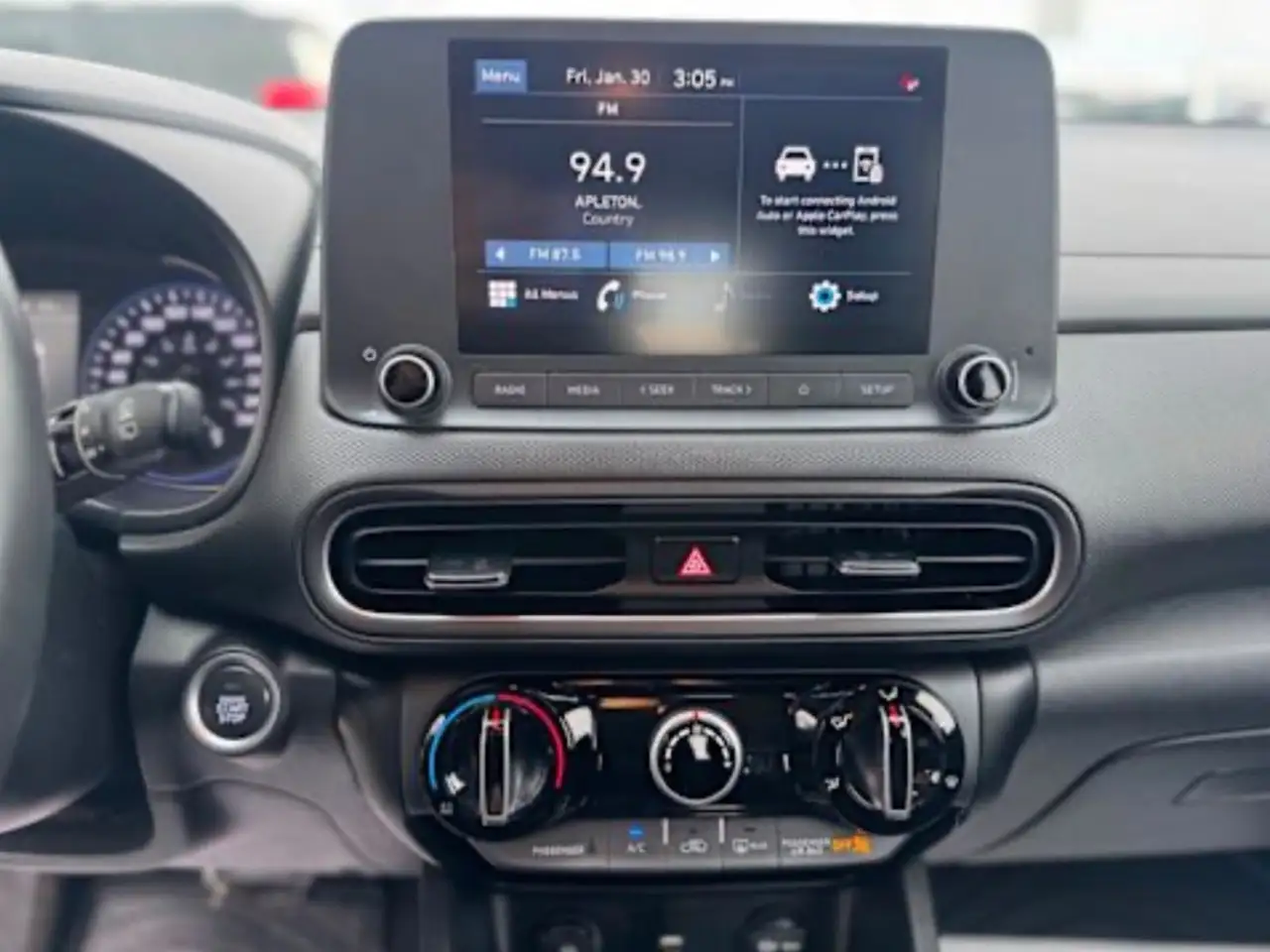 Hyundai KONA снимка Hyundai KONA