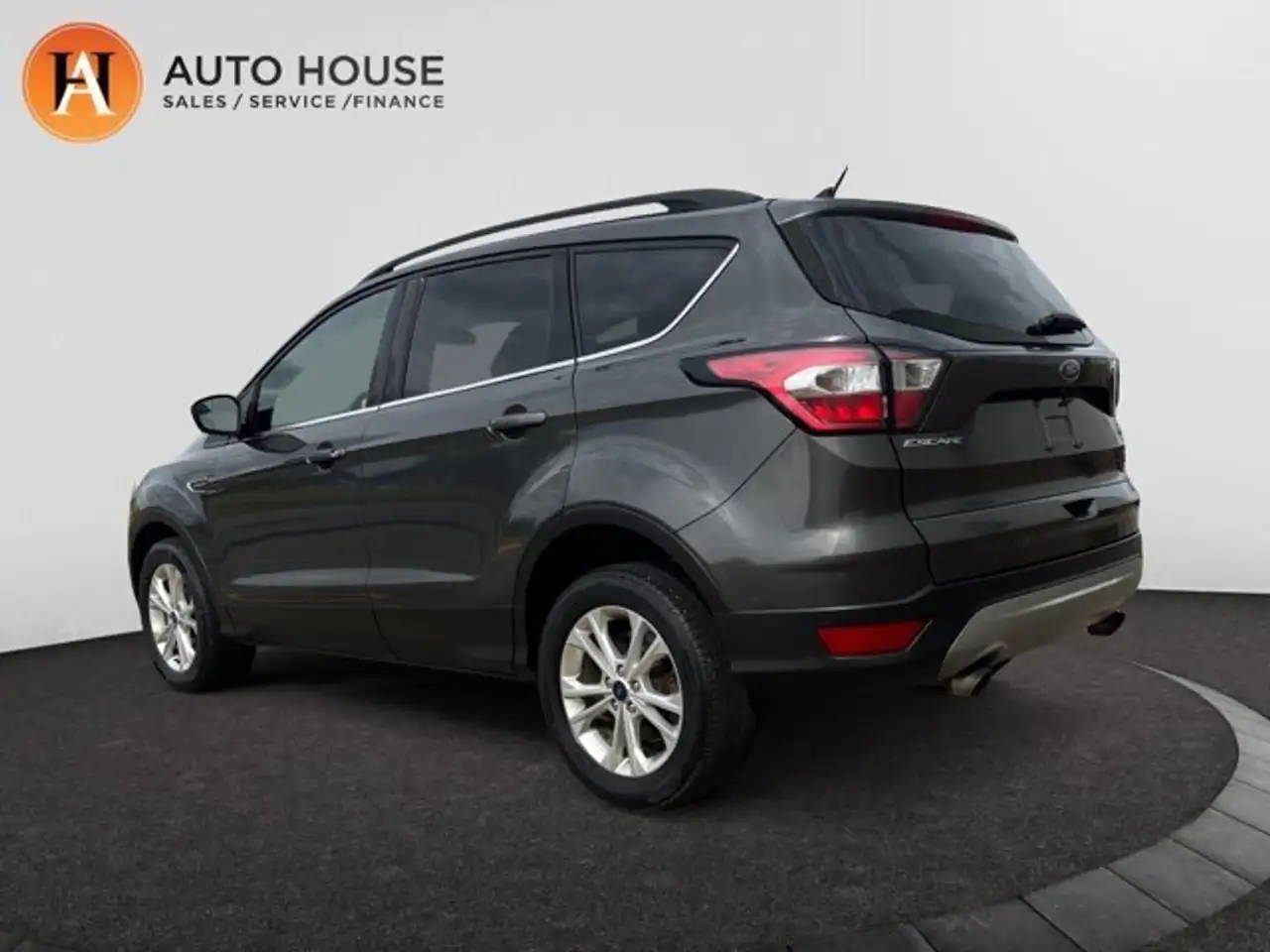 Ford Escape снимка Ford Escape