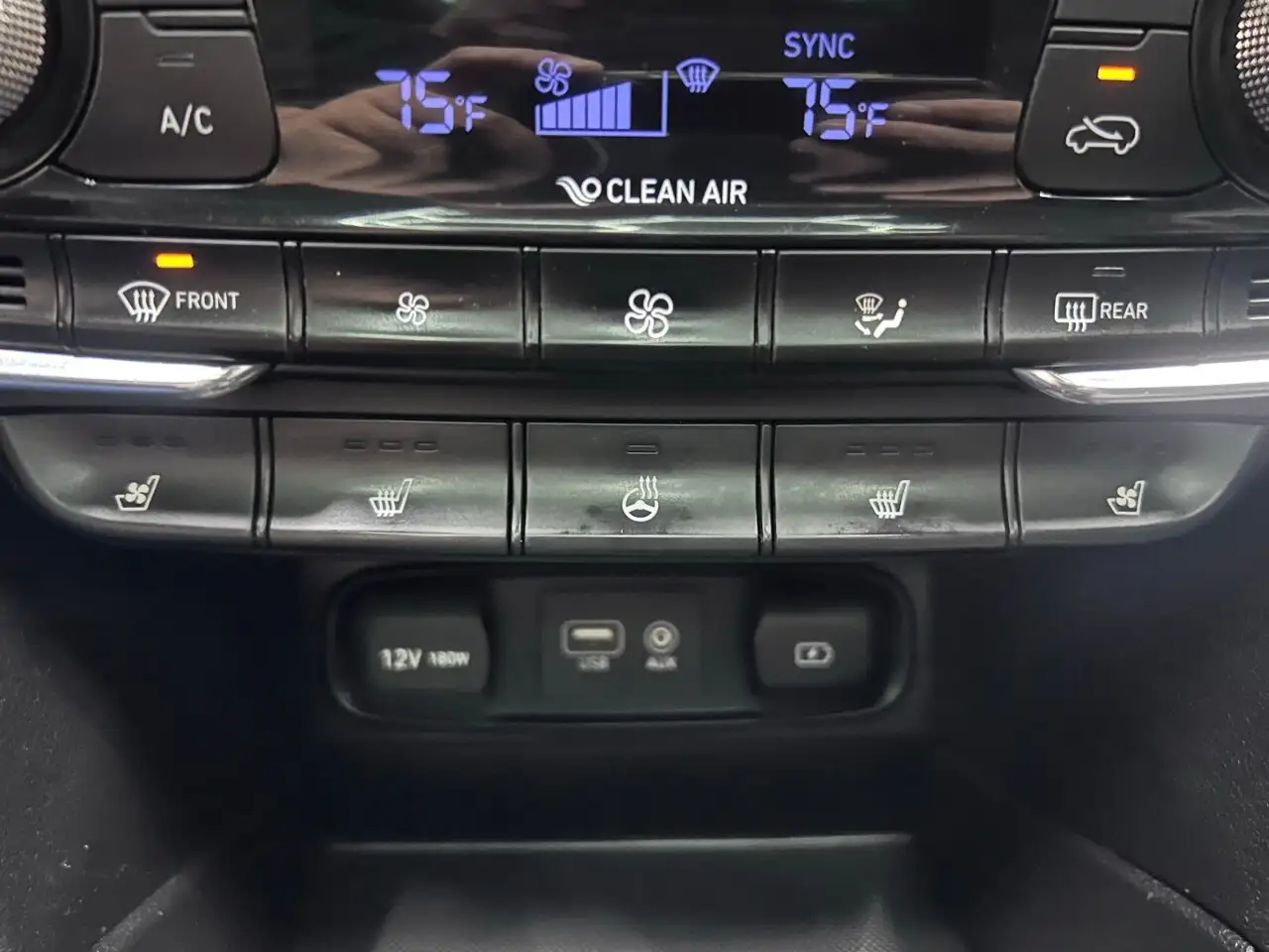 Hyundai SANTA FE снимка Hyundai SANTA FE