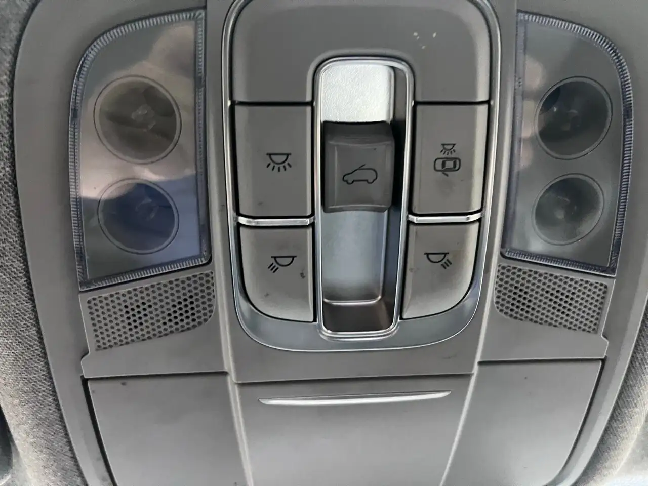 Hyundai SANTA FE снимка Hyundai SANTA FE