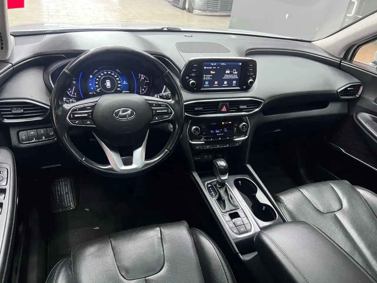 Hyundai SANTA FE снимка Hyundai SANTA FE