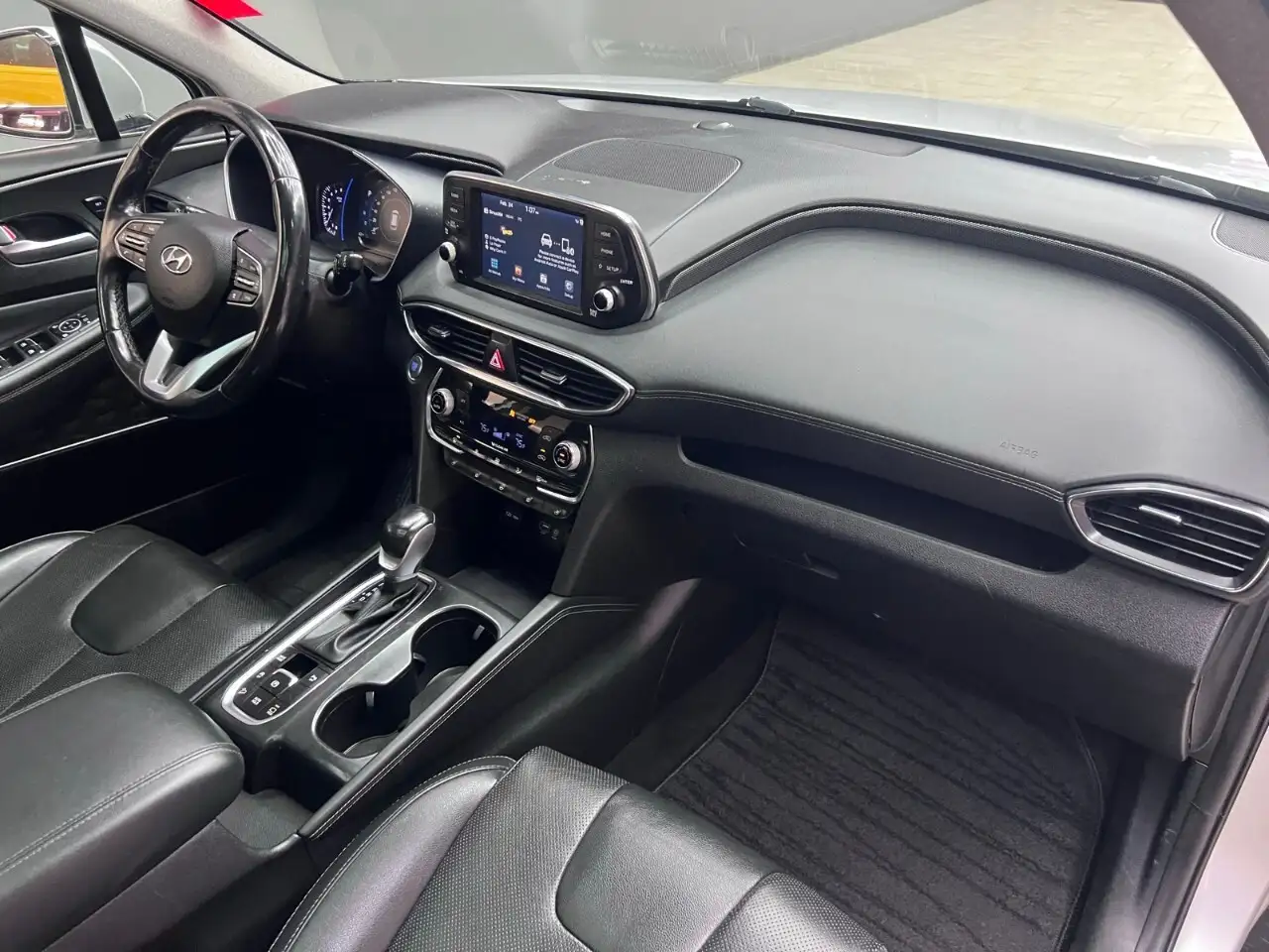 Hyundai SANTA FE снимка Hyundai SANTA FE