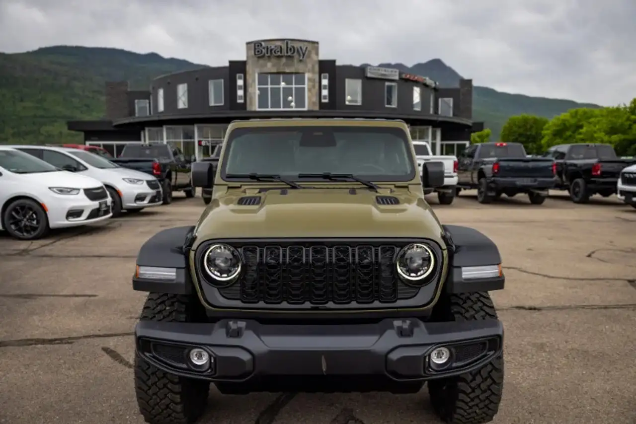 Jeep Wrangler снимка Jeep Wrangler