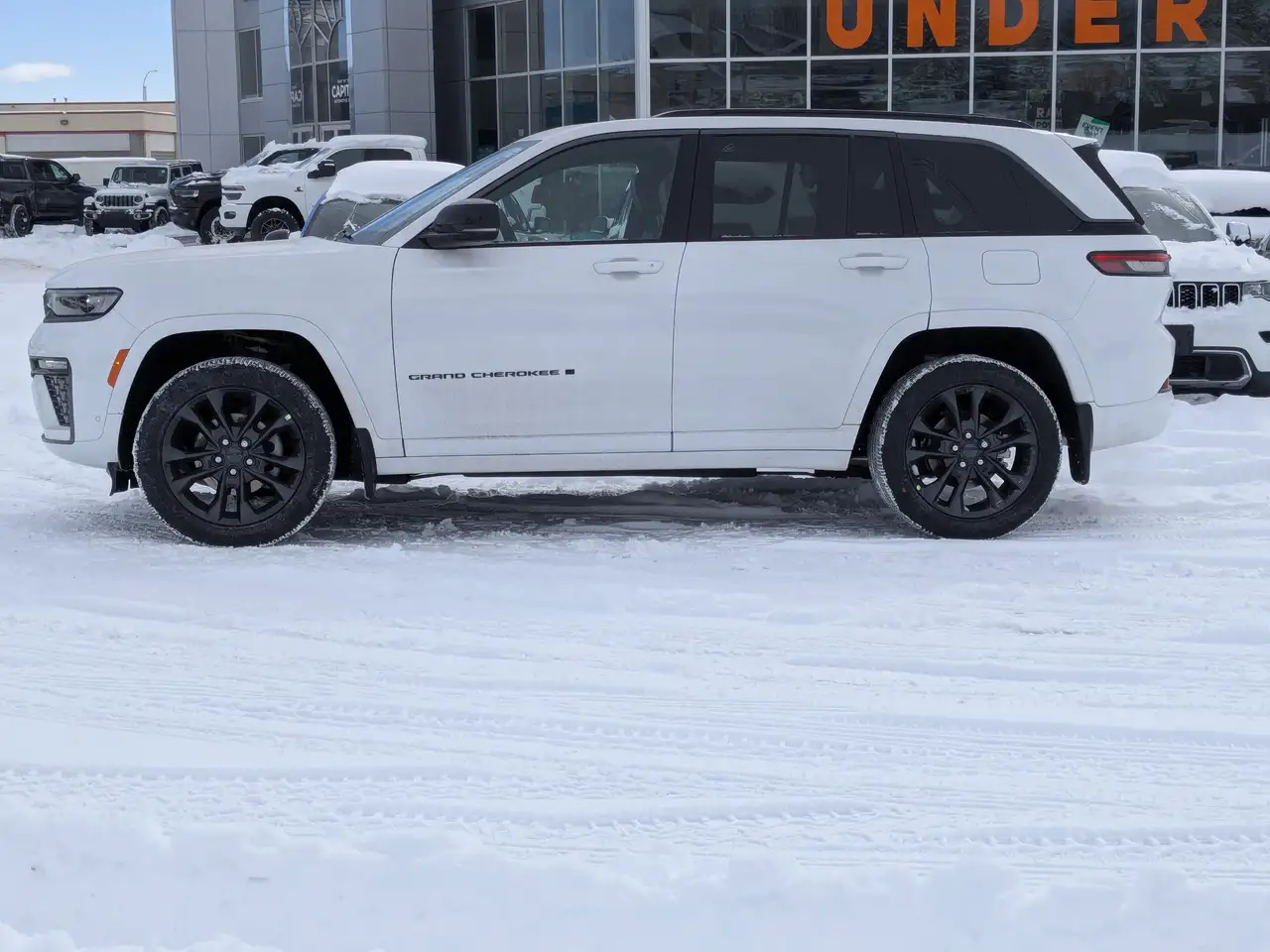 Jeep Grand Cherokee снимка Jeep Grand Cherokee