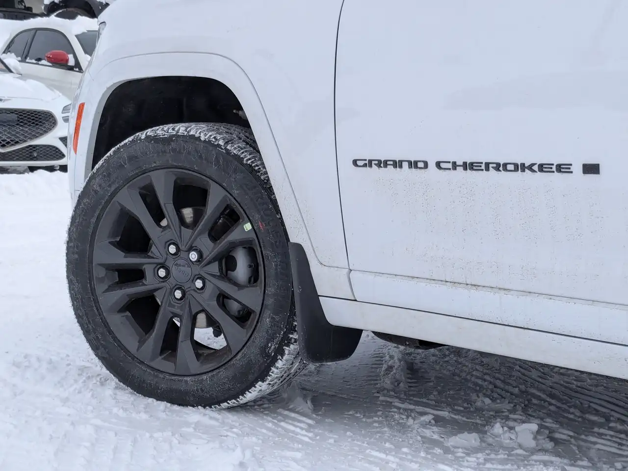 Jeep Grand Cherokee снимка Jeep Grand Cherokee
