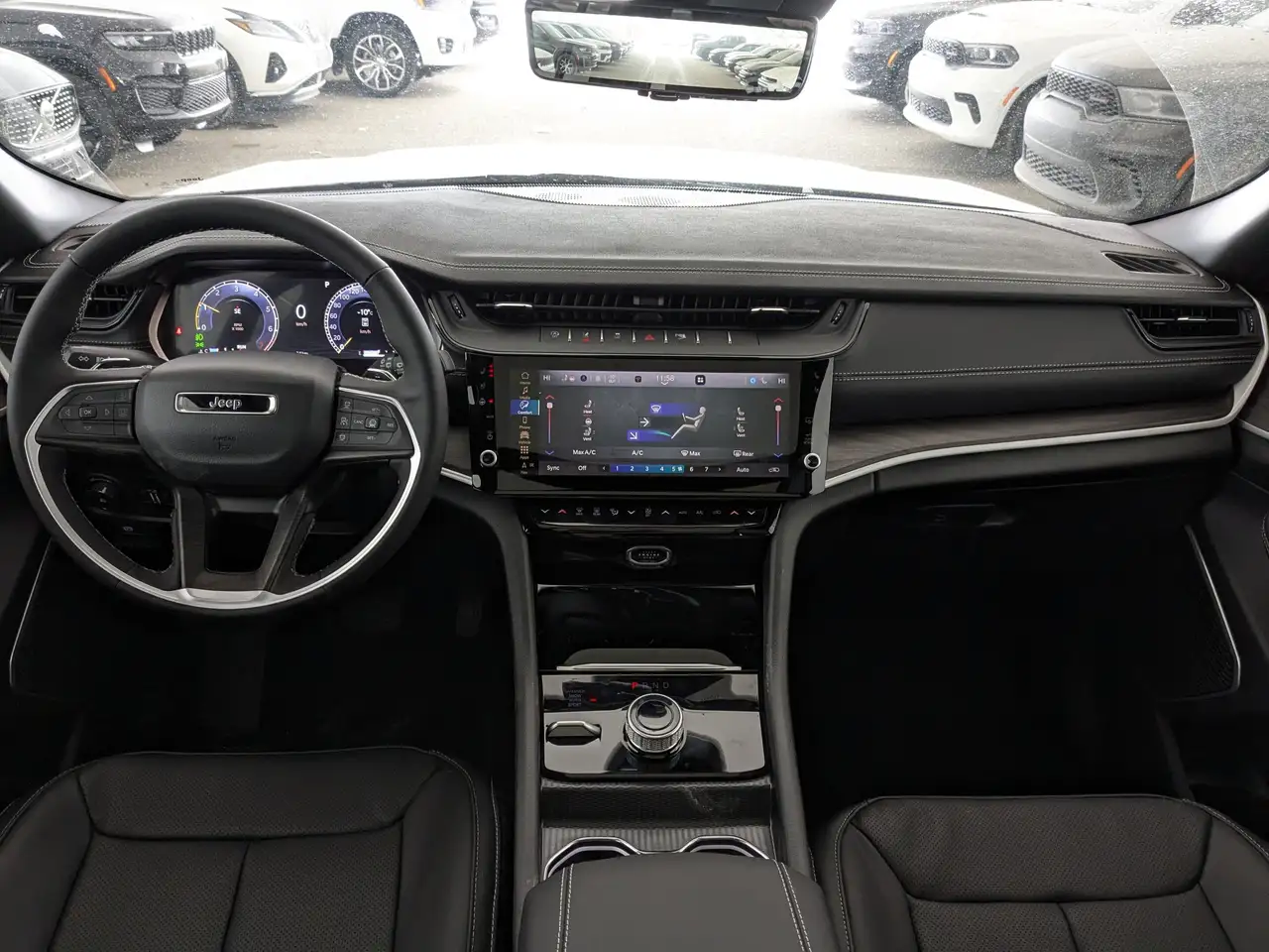 Jeep Grand Cherokee снимка Jeep Grand Cherokee