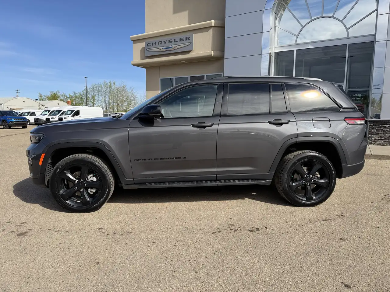 Jeep Grand Cherokee снимка Jeep Grand Cherokee