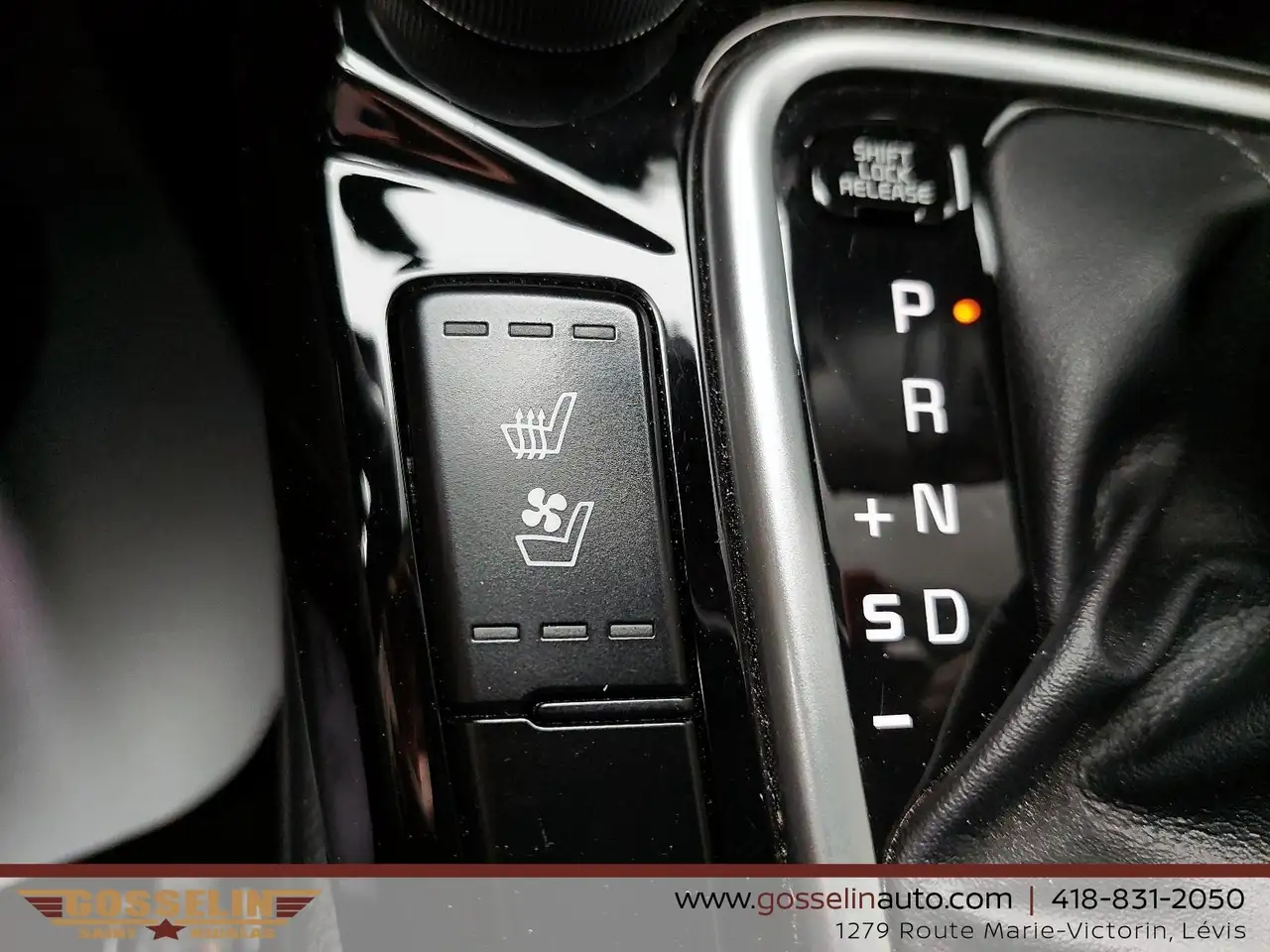 Kia Seltos снимка Kia Seltos