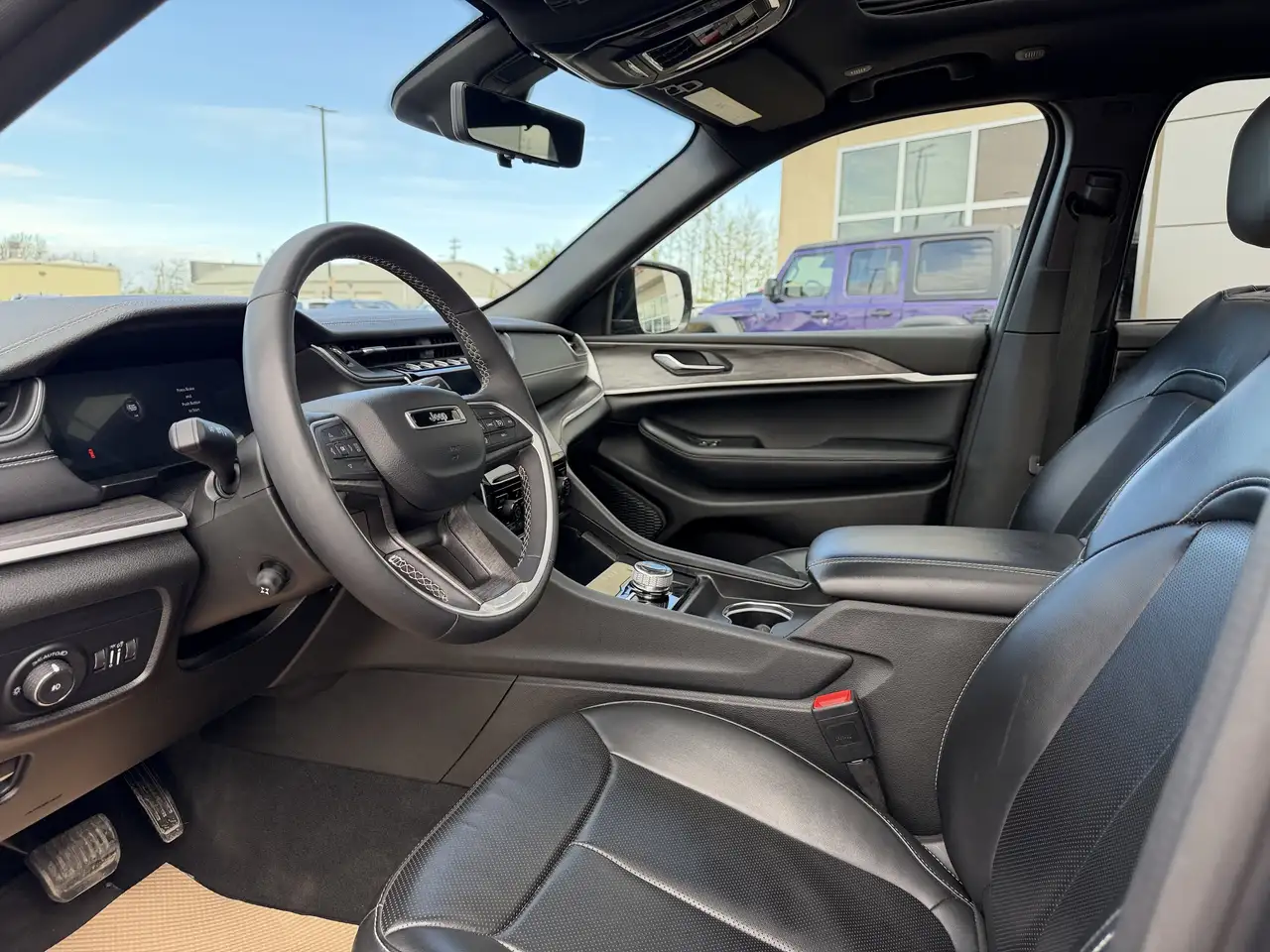 Jeep Grand Cherokee снимка Jeep Grand Cherokee
