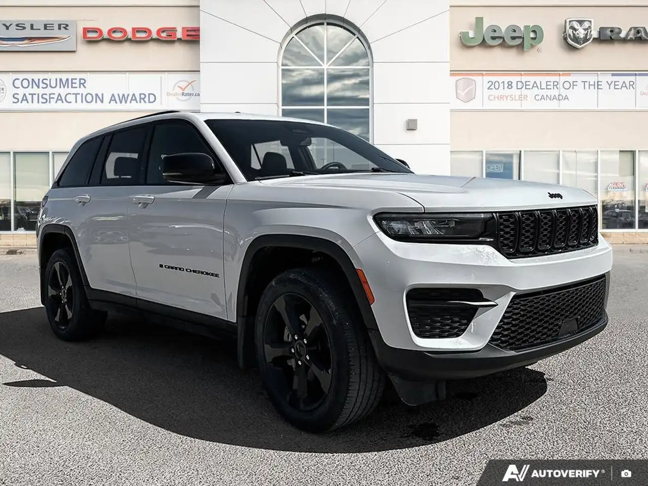 Jeep Grand Cherokee photo Jeep Grand Cherokee