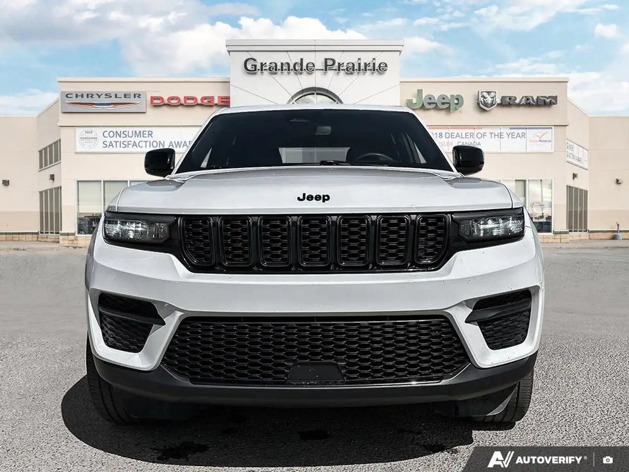 Jeep Grand Cherokee photo Jeep Grand Cherokee