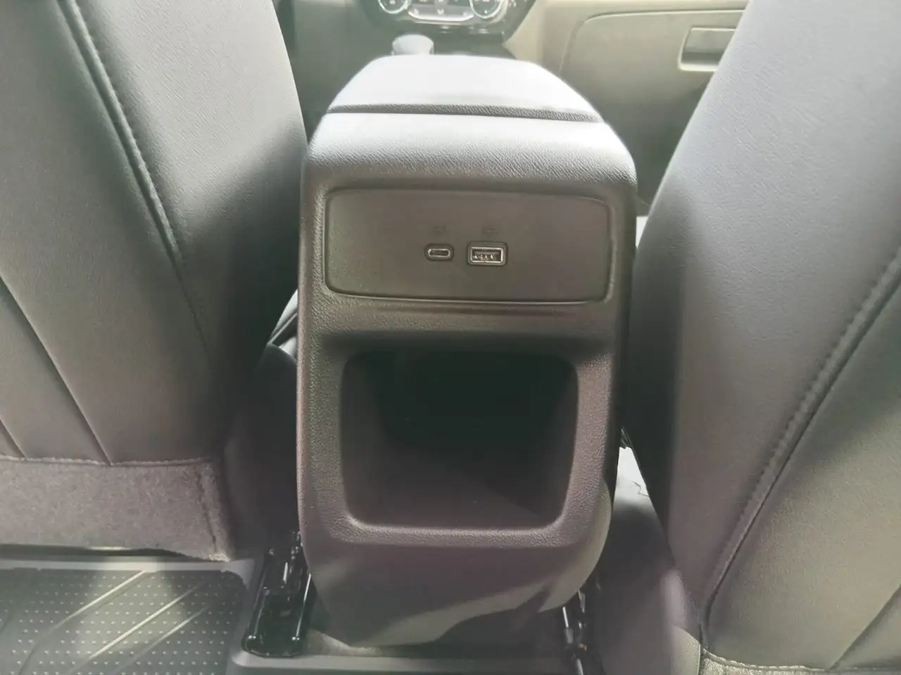Chevrolet Trax снимка Chevrolet Trax