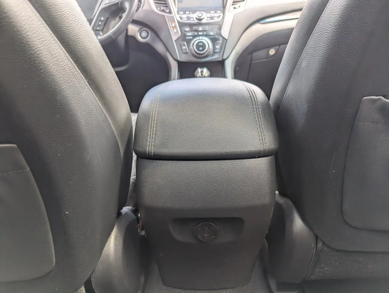 Hyundai SANTA FE снимка Hyundai SANTA FE