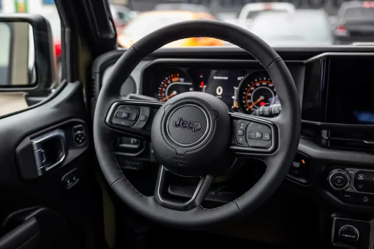 Jeep Wrangler снимка Jeep Wrangler