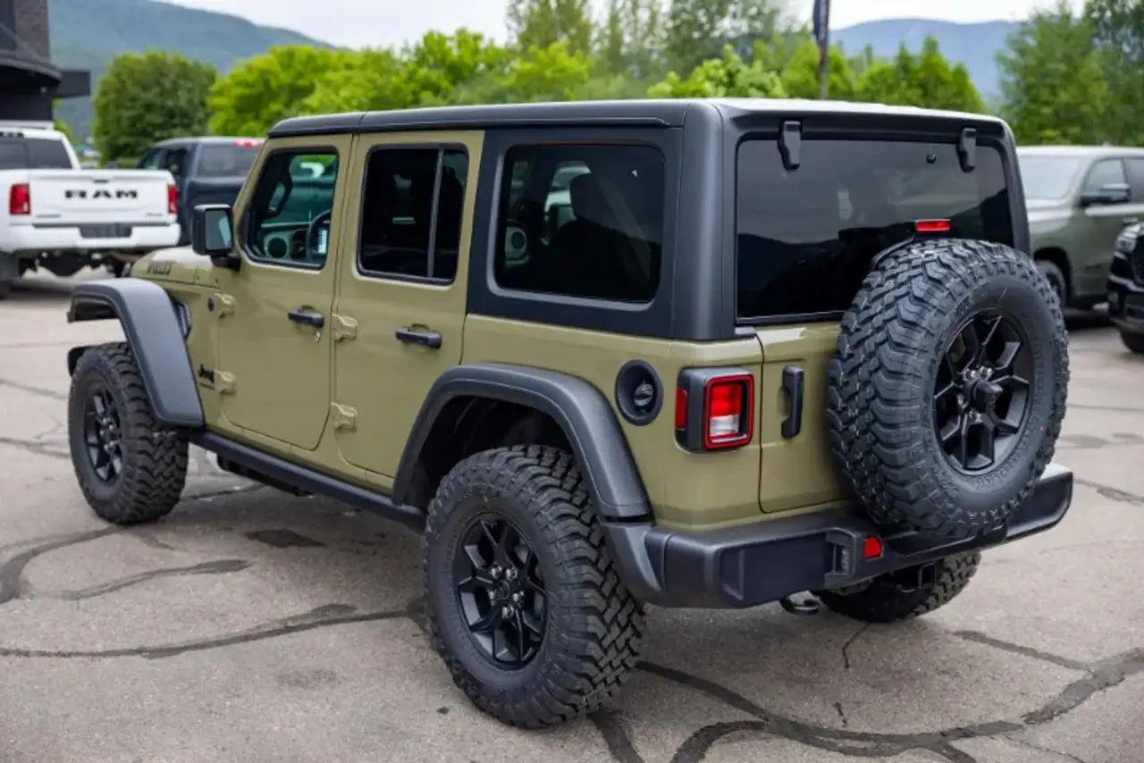 Jeep Wrangler снимка Jeep Wrangler