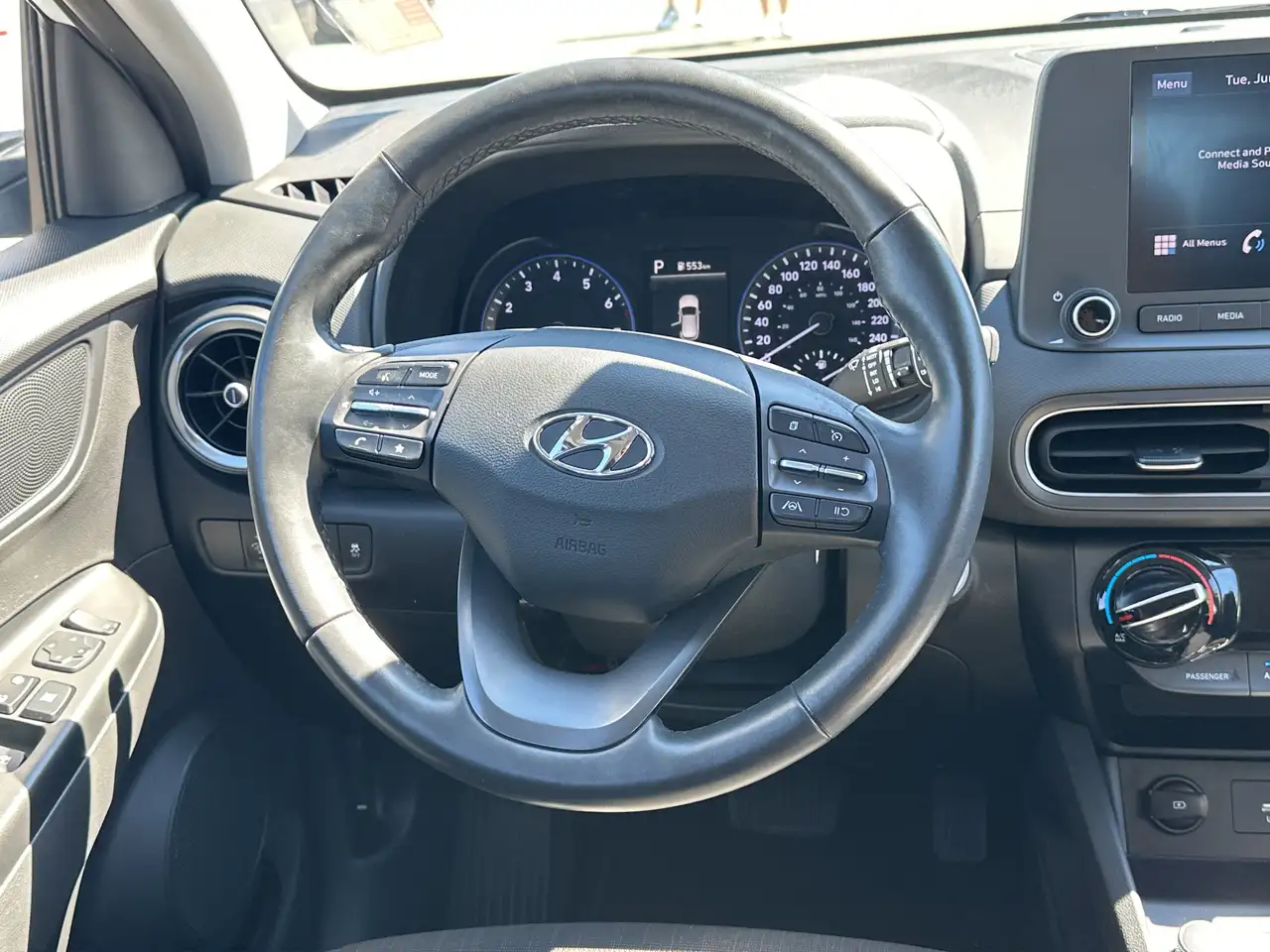 Hyundai KONA photo Hyundai KONA