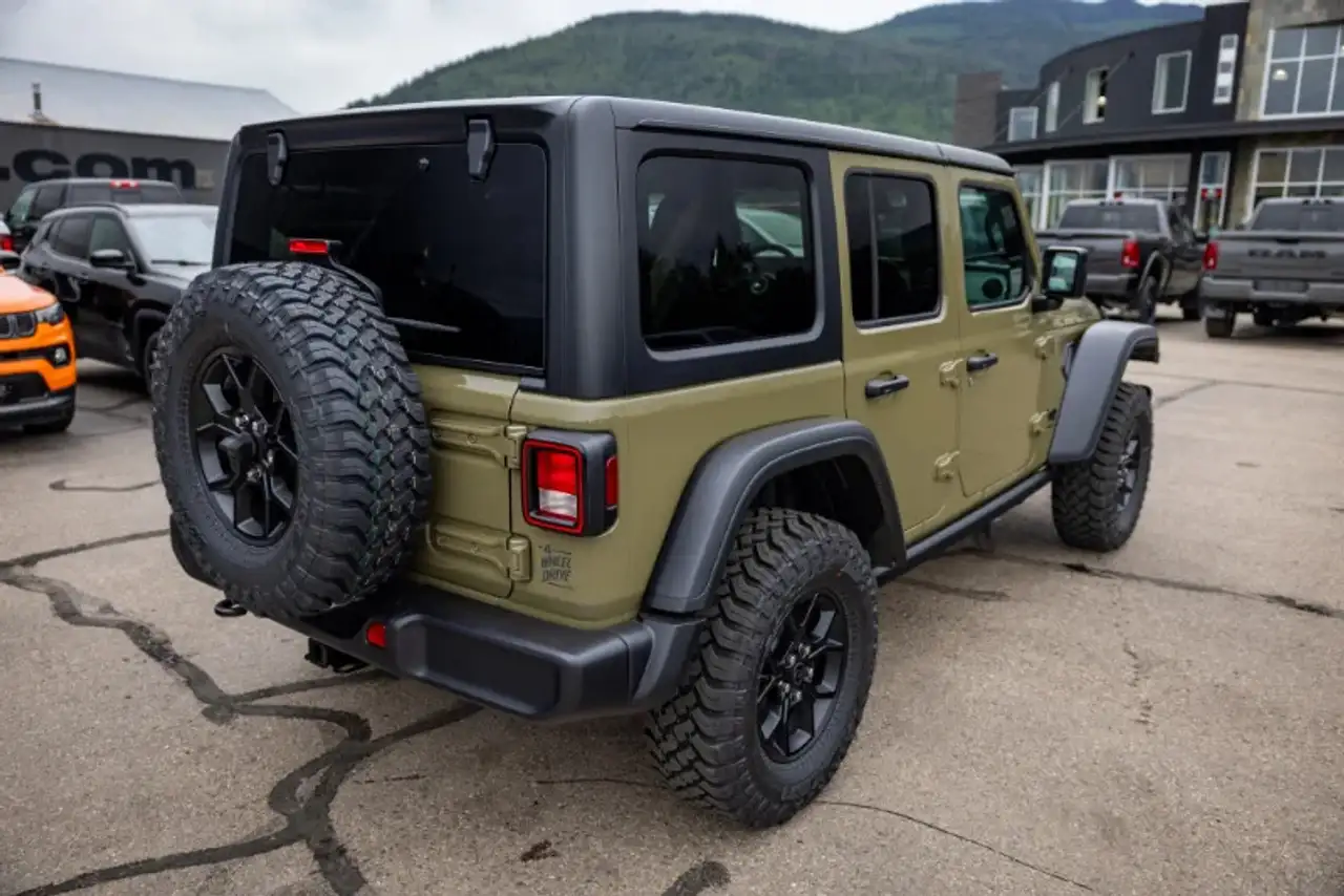 Jeep Wrangler снимка Jeep Wrangler