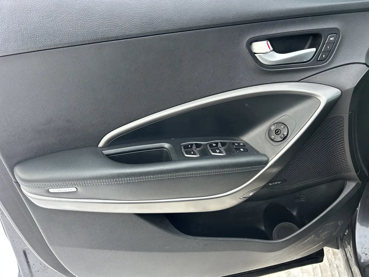 Hyundai SANTA FE снимка Hyundai SANTA FE