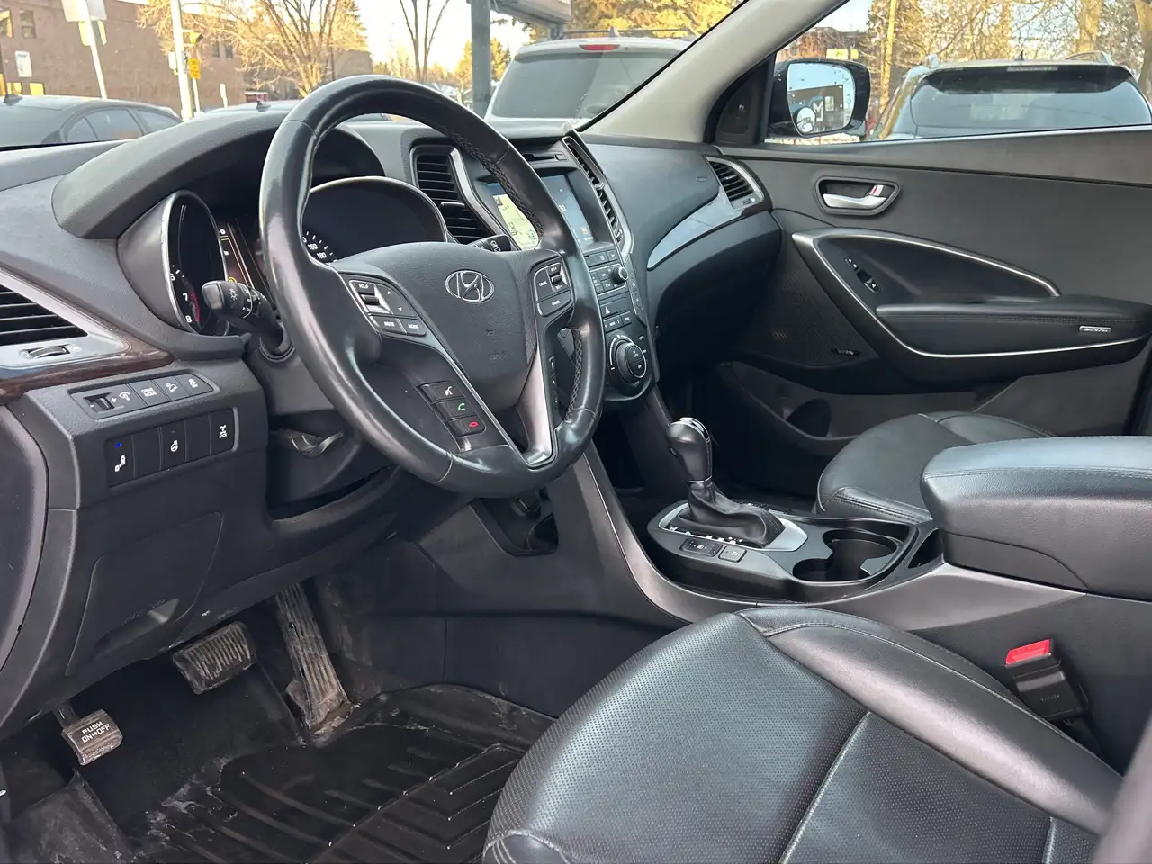 Hyundai SANTA FE снимка Hyundai SANTA FE