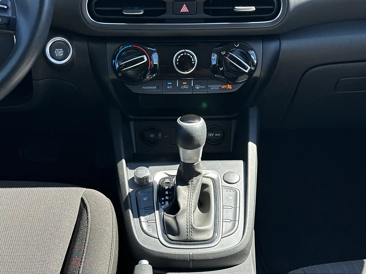 Hyundai KONA photo Hyundai KONA