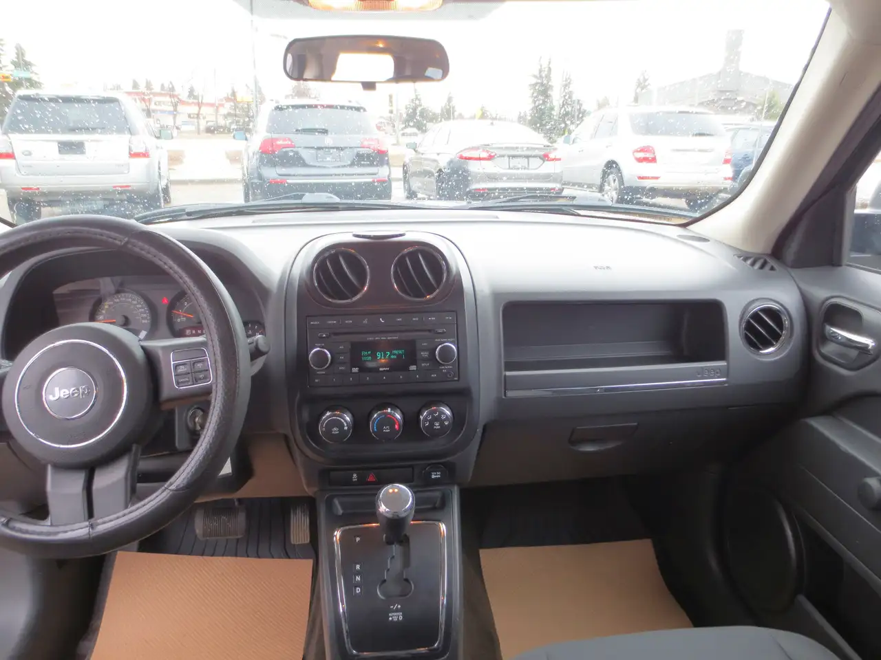 Jeep Patriot снимка Jeep Patriot