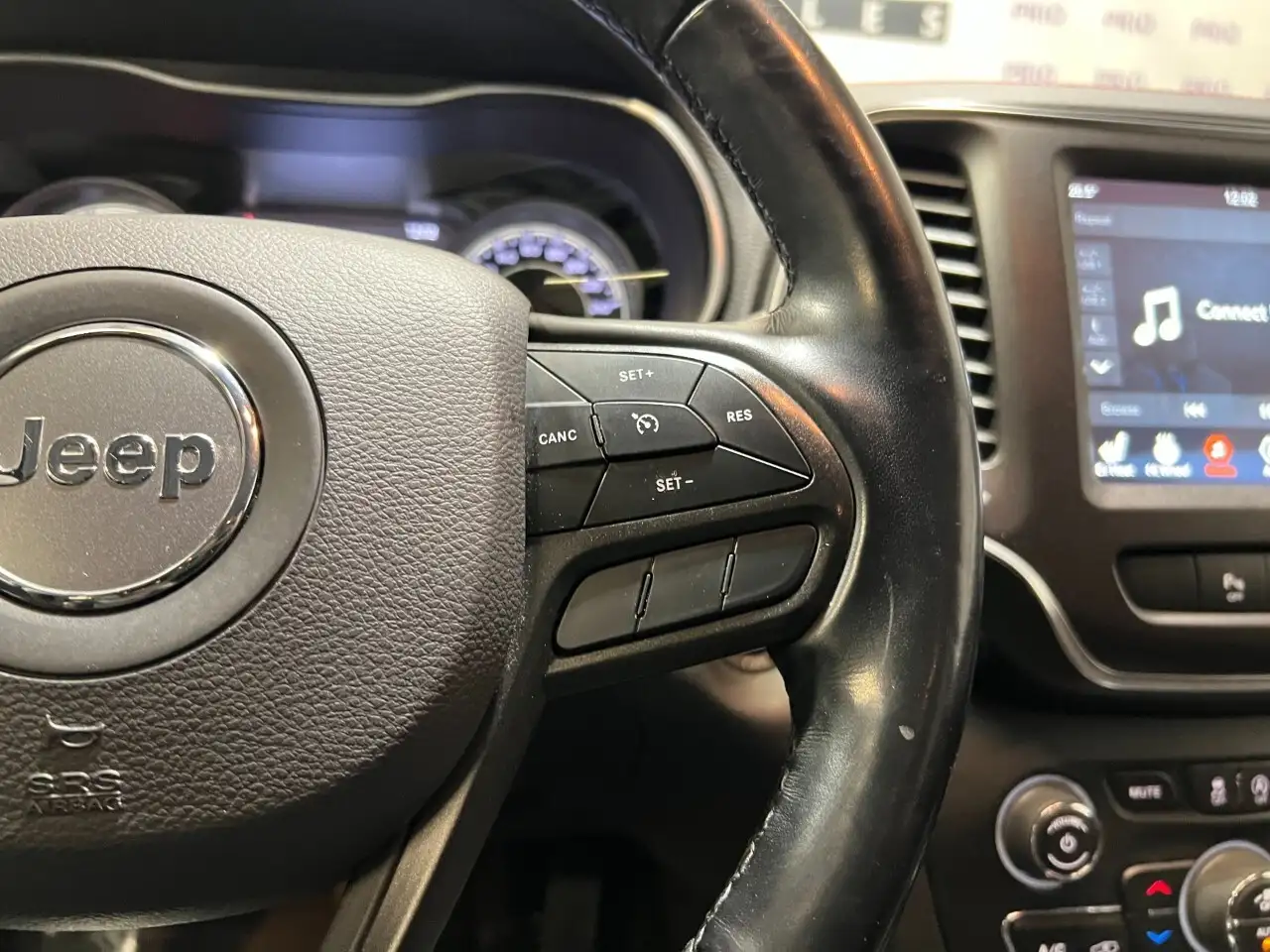 Jeep Cherokee photo Jeep Cherokee