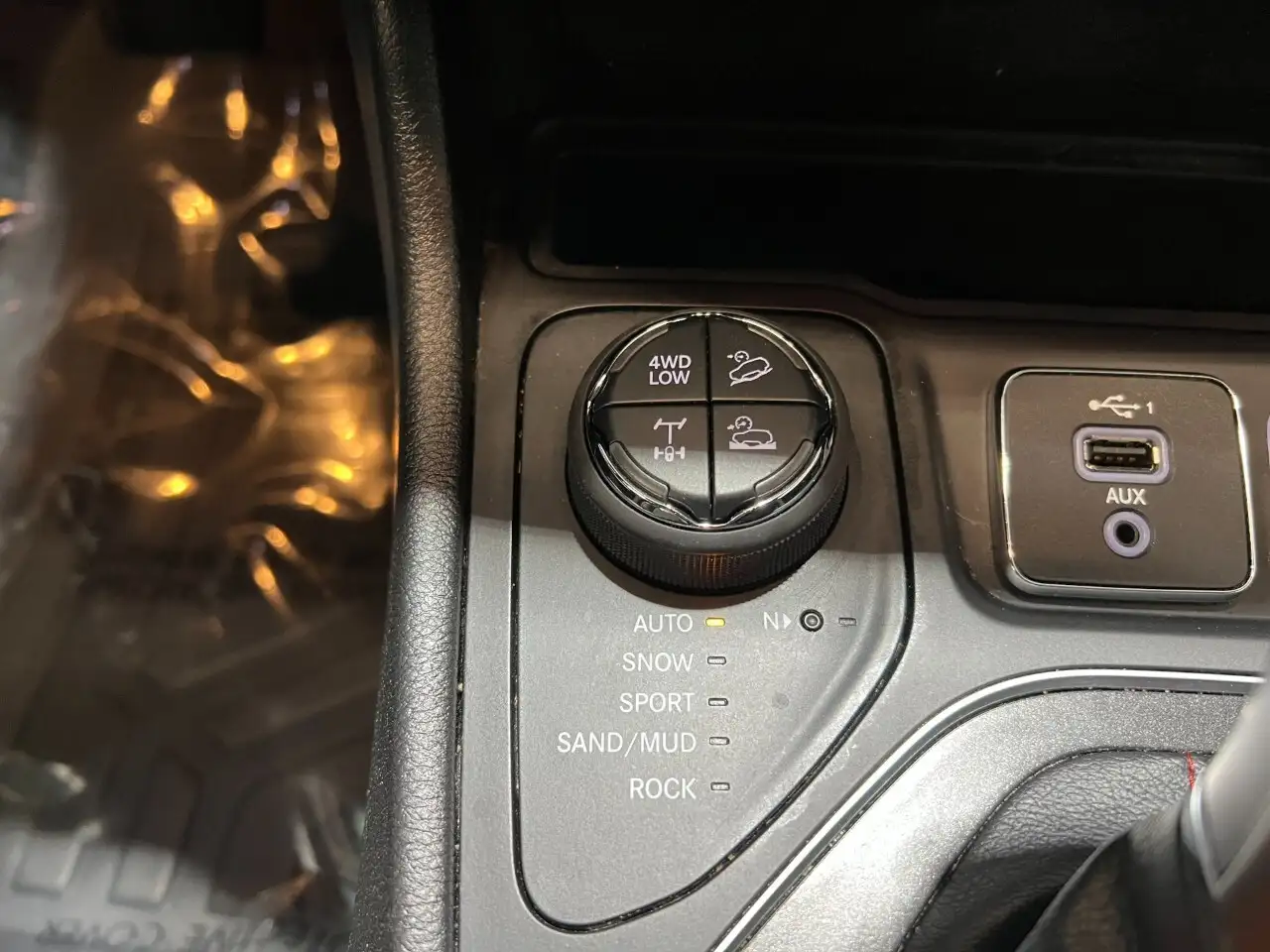 Jeep Cherokee photo Jeep Cherokee