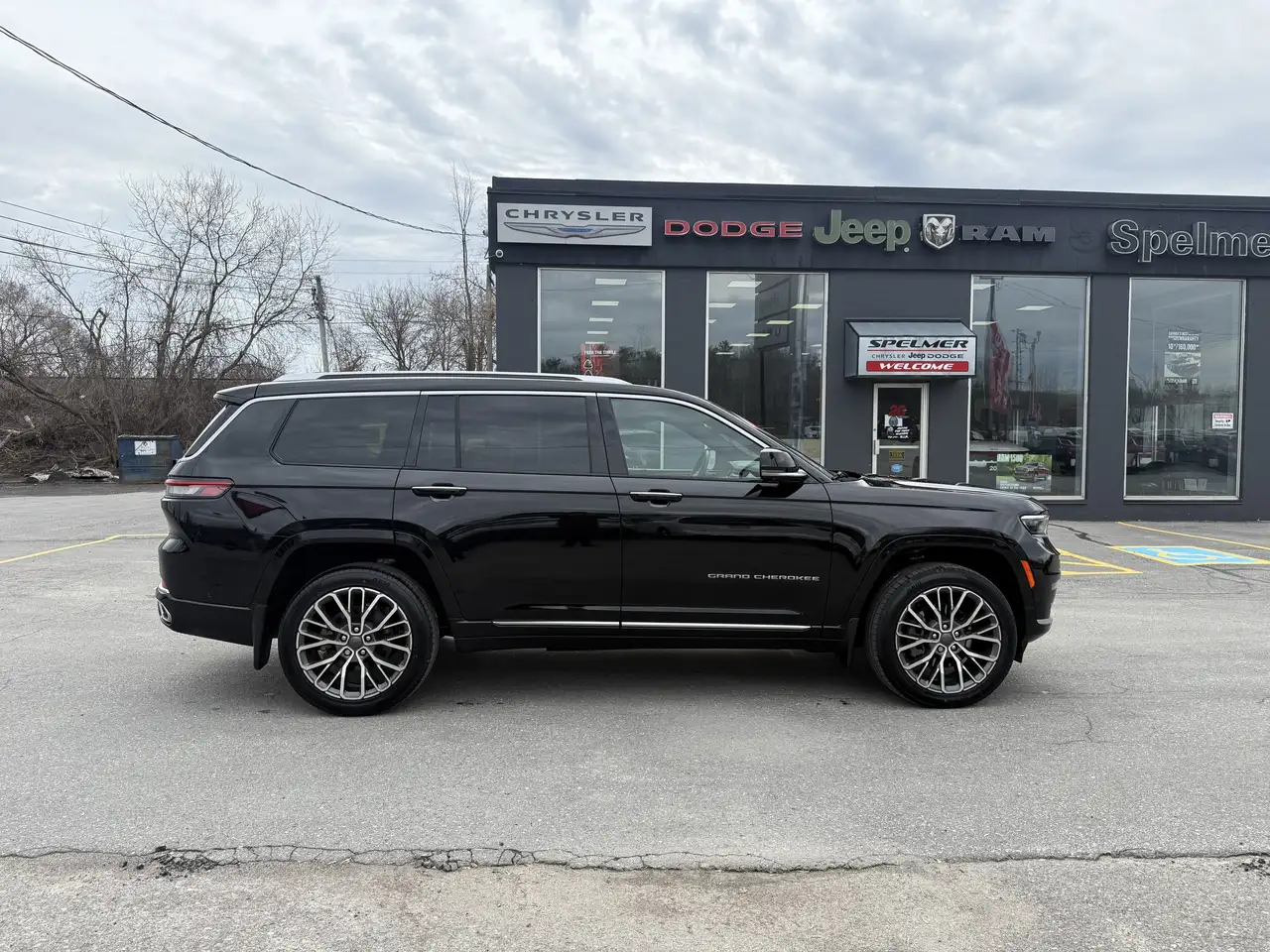 Jeep Grand Cherokee снимка Jeep Grand Cherokee