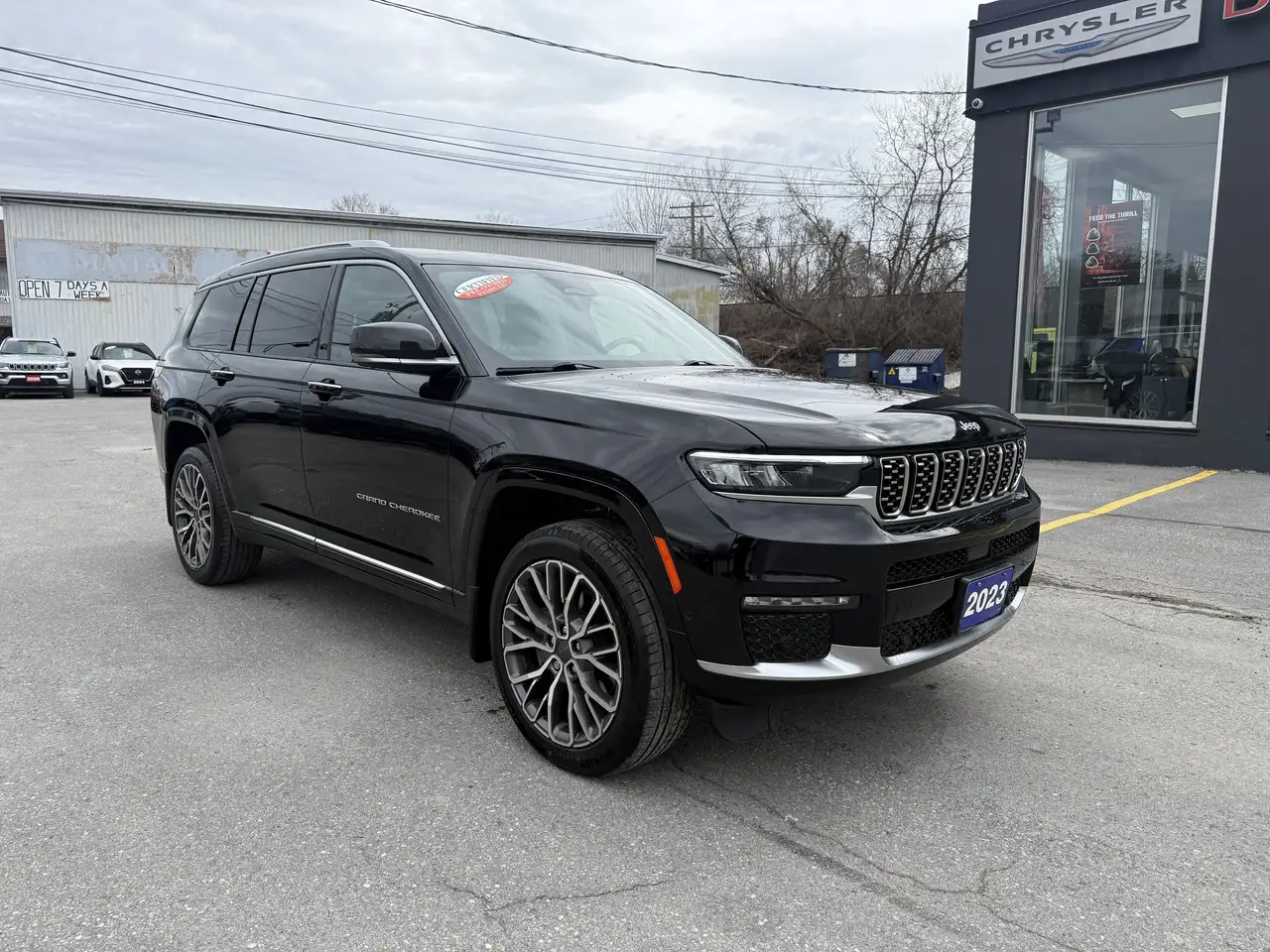 Jeep Grand Cherokee снимка Jeep Grand Cherokee