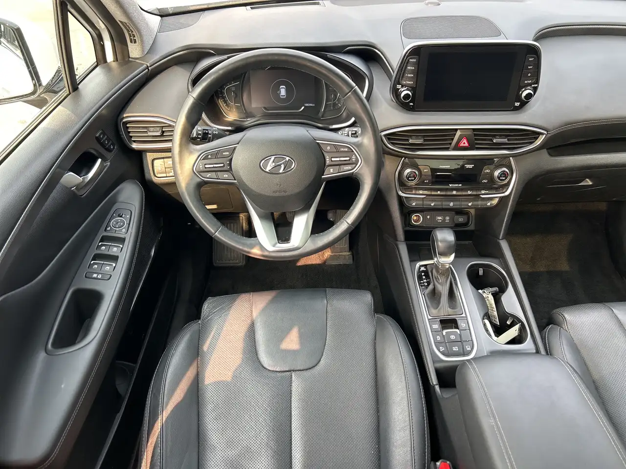 Hyundai SANTA FE снимка Hyundai SANTA FE