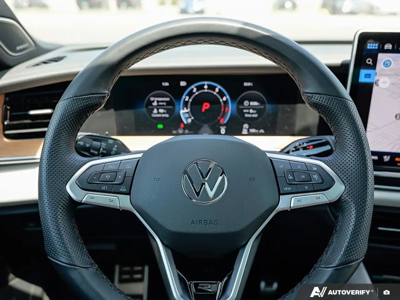 Volkswagen Tiguan photo Volkswagen Tiguan