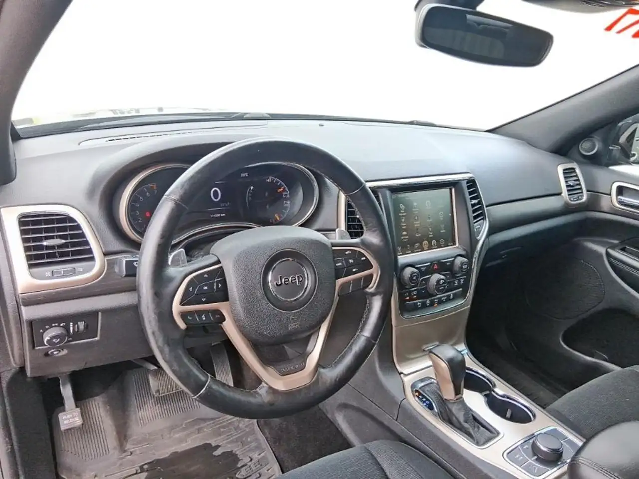 Jeep Grand Cherokee photo Jeep Grand Cherokee