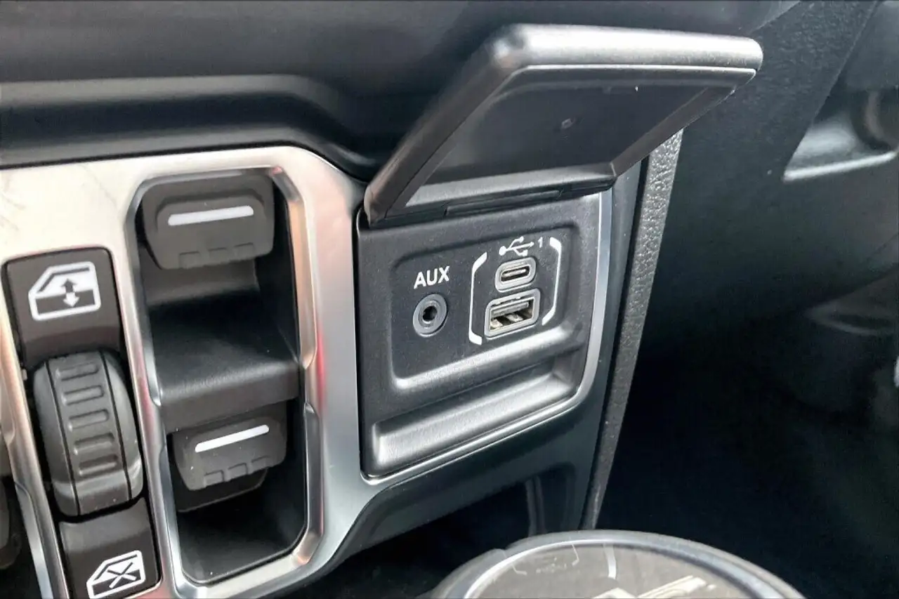 Jeep Gladiator снимка Jeep Gladiator