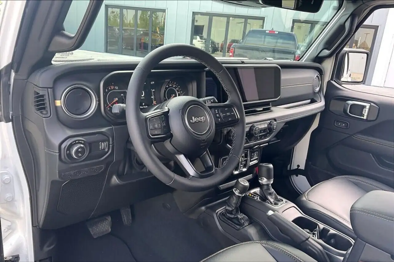 Jeep Gladiator снимка Jeep Gladiator