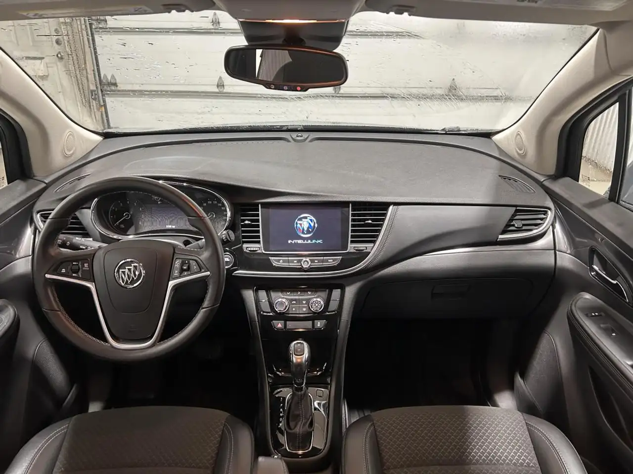 Buick Encore снимка Buick Encore