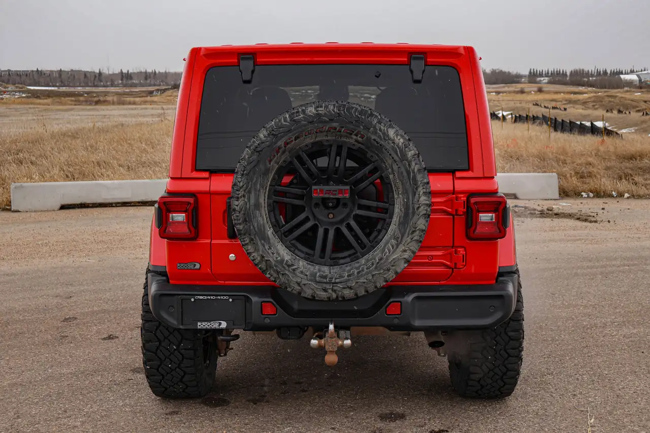 Jeep Wrangler photo Jeep Wrangler