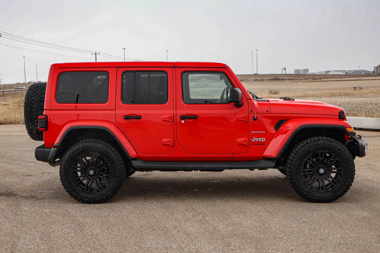 Jeep Wrangler photo Jeep Wrangler