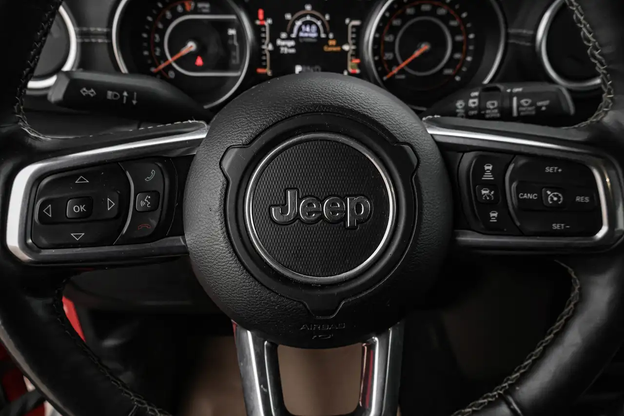 Jeep Wrangler photo Jeep Wrangler