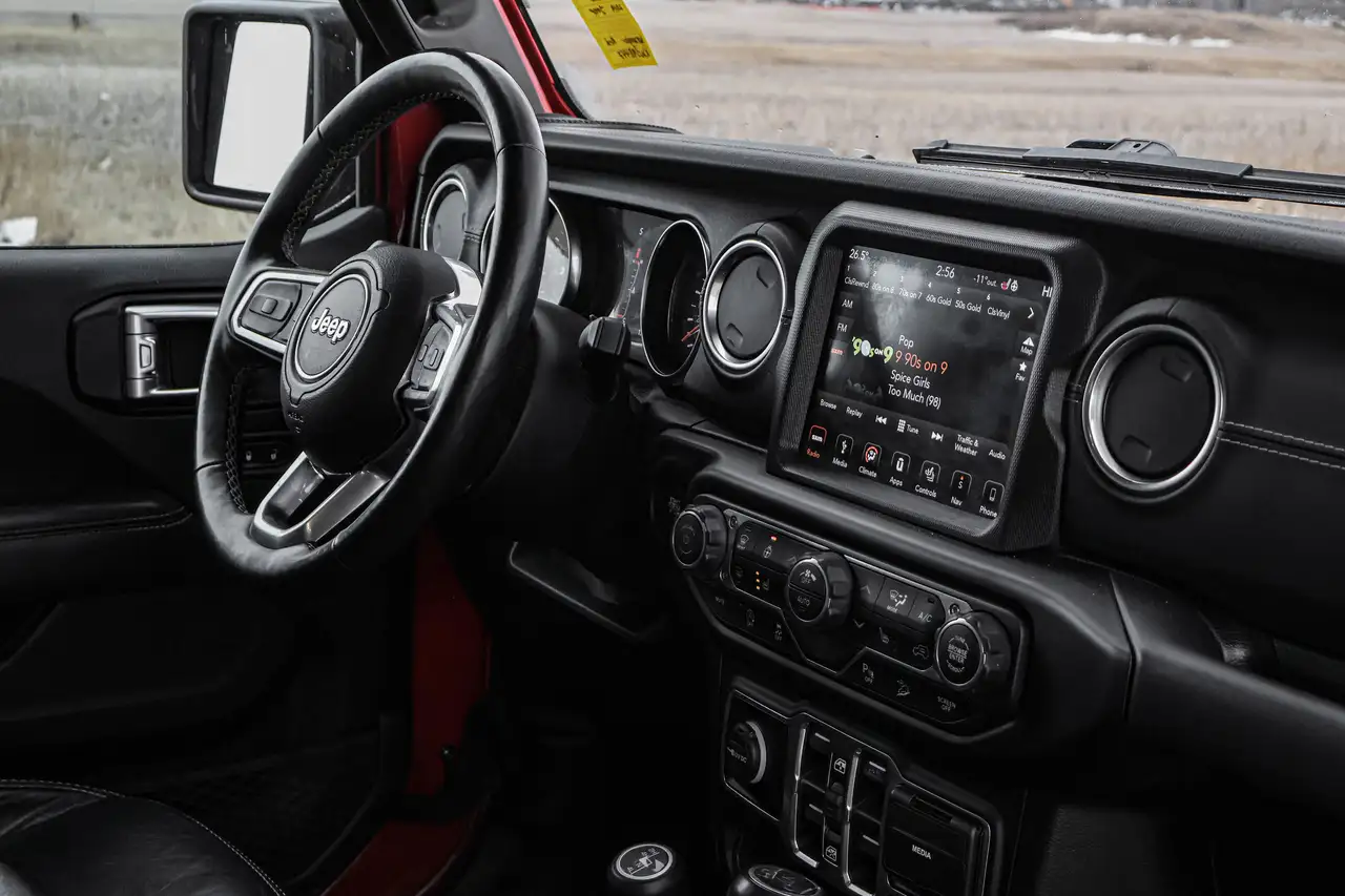 Jeep Wrangler photo Jeep Wrangler