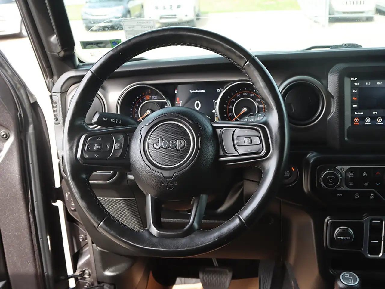 Jeep Wrangler photo Jeep Wrangler