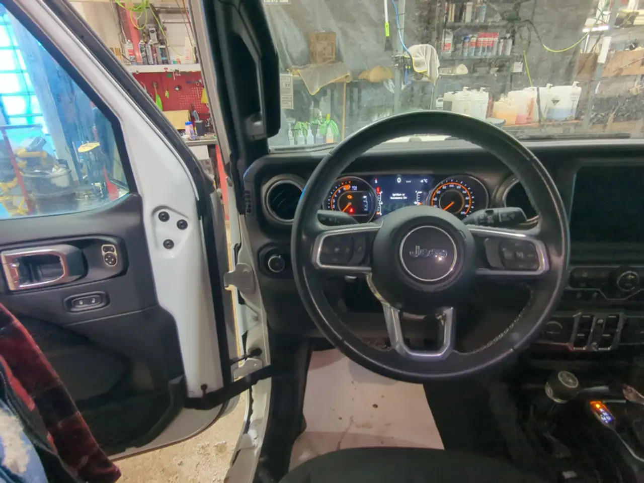 Jeep Wrangler снимка Jeep Wrangler