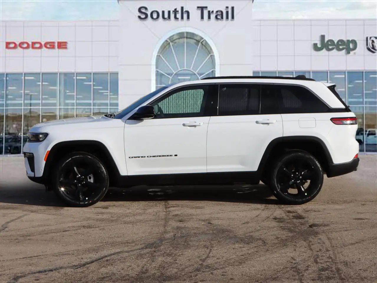 Jeep Grand Cherokee снимка Jeep Grand Cherokee