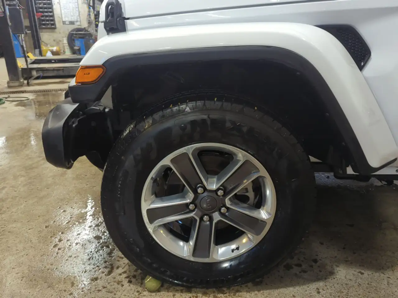 Jeep Wrangler снимка Jeep Wrangler