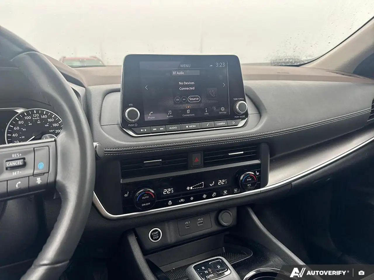 Nissan Rogue снимка Nissan Rogue
