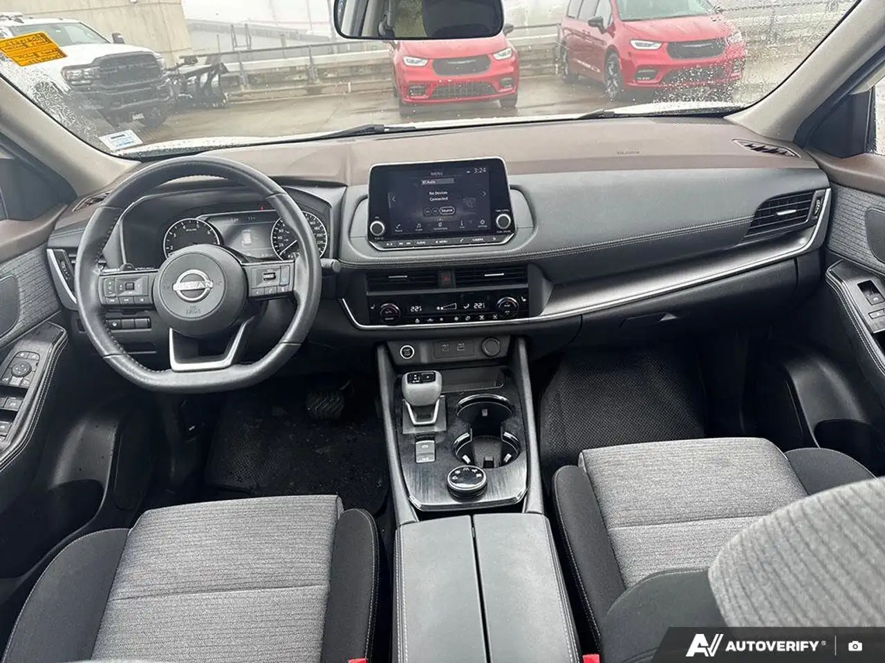 Nissan Rogue снимка Nissan Rogue