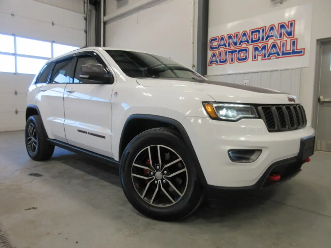 Jeep Grand Cherokee photo Jeep Grand Cherokee