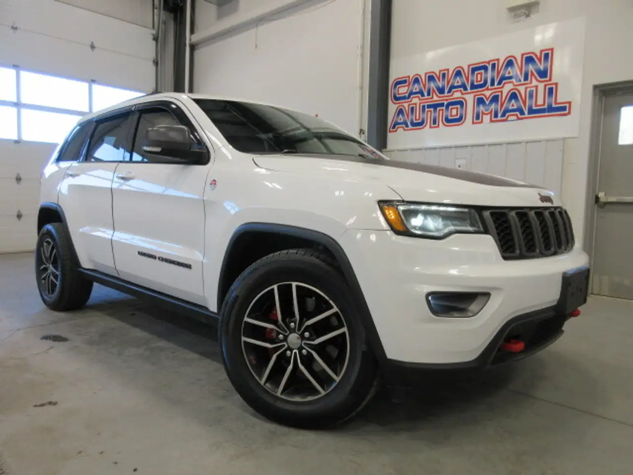 Jeep Grand Cherokee photo Jeep Grand Cherokee