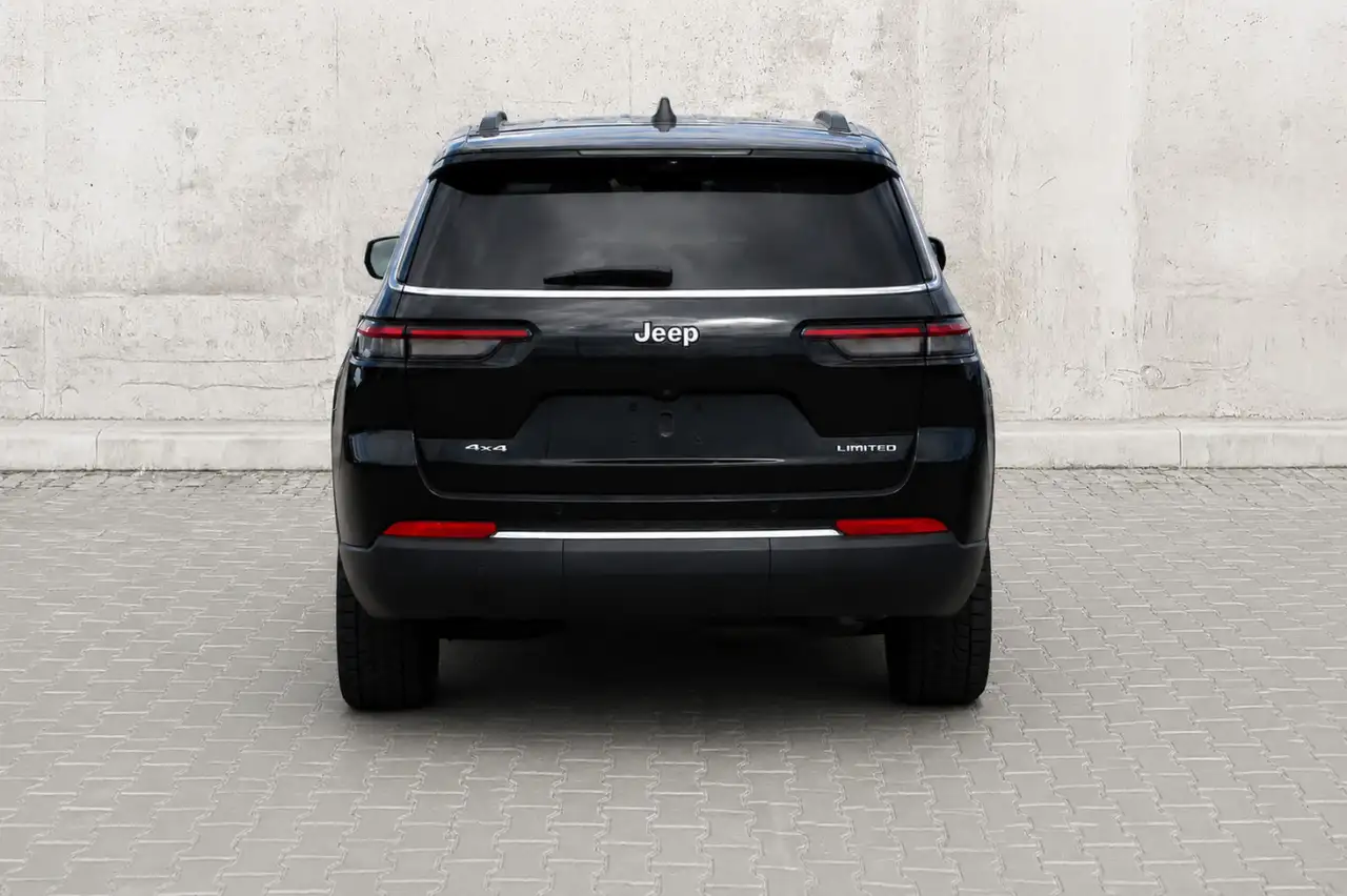 Jeep Grand Cherokee снимка Jeep Grand Cherokee